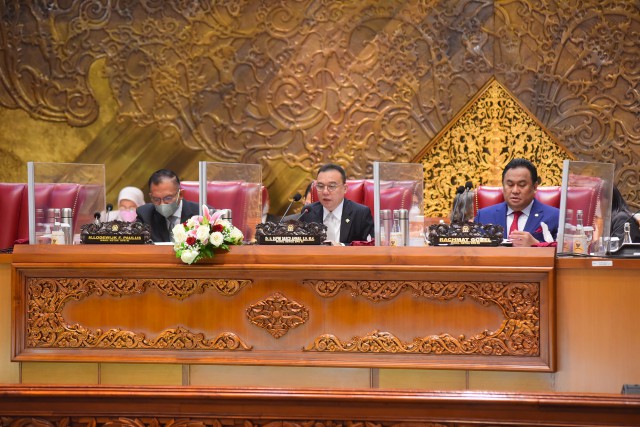 Wakil Ketua DPR RI Sufmi Dasco Ahmad saat memimpin Rapat Paripurna DPR RI ke-10 Masa Persidangan II Tahun 2021-2022. (dpr.go.id)