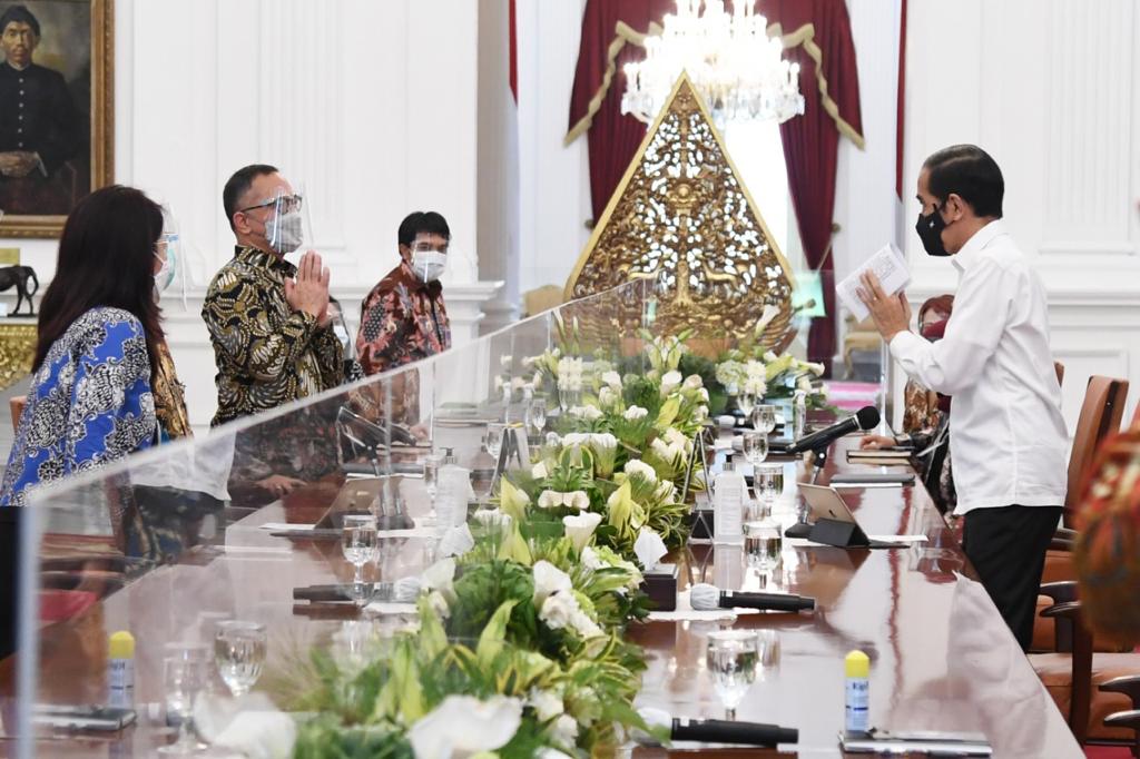 Presiden Jokowi bertemu dengan para pemimpin redaksi media nasional di Istana Merdeka, Jakarta, Rabu (17/02/2021). (Setkab) 