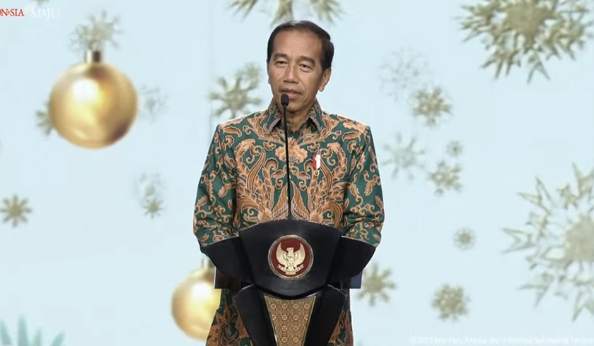 Presiden Jokowi menghadiri Perayaan Natal Nasional 2023 yang digelar di Graha Bethany Nginden Surabaya, Provinsi Jawa Timur, pada Rabu malam, 27 Desember 2023. (Youtube Setpres)