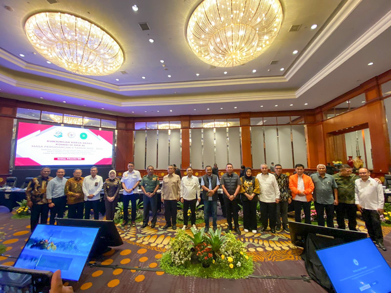 Komisi III DPR RI melakukan Kunjungan Kerja Reses, masa persidangan II Tahun Sidang 2023-3024 ke empat lingkungan peradilan se-wilayah Jawa Timur (Foto: Dok MA)