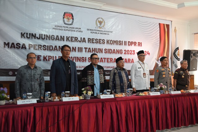 Ketua Komisi II DPR RI Ahmad Doli Kurnia Tandjung dalam agenda Kunjungan Kerja Komisi II DPR ke Provinsi Sumatera Utara. (Foto : Parlementaria/DPR RI)