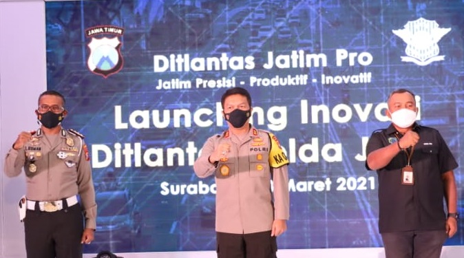 Launching tilang elektronik atau Electronic Traffic Law Enforcement (ETLE) di Gedung Mahameru Mapolda Jatim, Selasa (23/3). (Foto: Polda Jatim for Bacasaja.id)