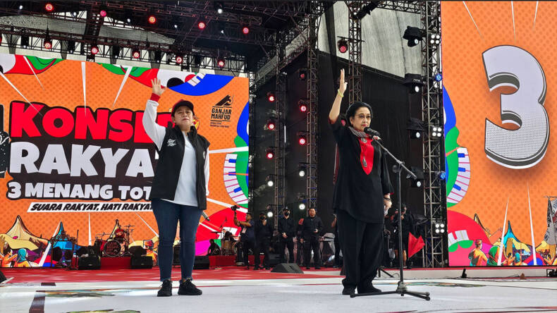 Ketua Umum DPP PDI Perjuangan Megawati Soekarnoputri mengajak masyarakat Banyuwangi nyoblos Ganjar-Mahfud (PDIP Jatim)