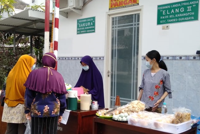 Salah satu operasi pasar yang berlokasi di Kelurahan Karangpoh, Kecamatan Tandes Kota Surabaya