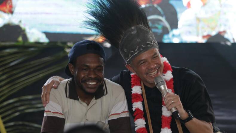 Ganjar Pranowo kampanye perdana di Merauke, Papua.