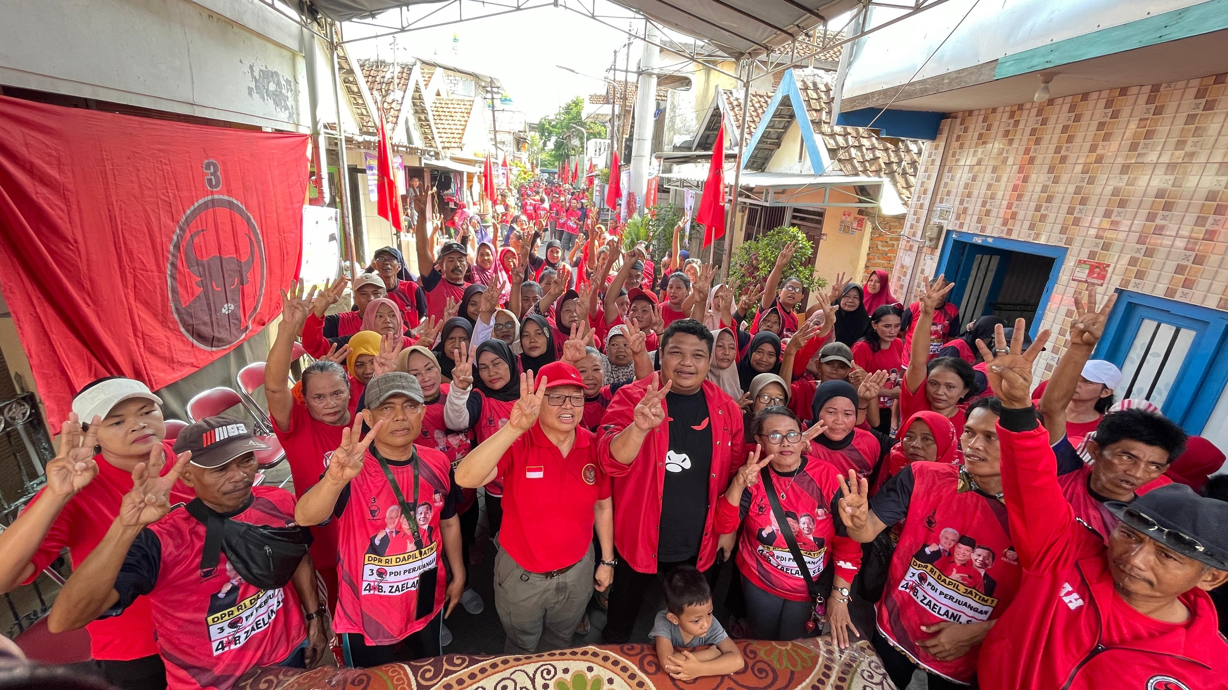 Kader PDIP dan simpatisan siap memenangkan Ganjar-Mahfud di Surabaya pada Pilpres 2024 