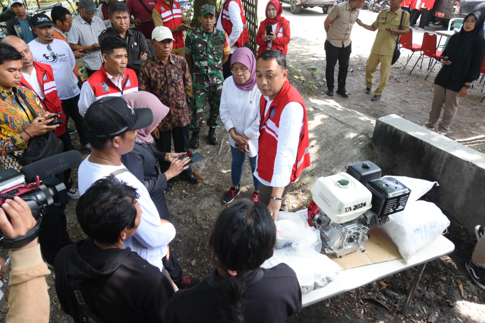 Wali Kota Surabaya Eri Cahyadi temui para nelayan di lokasi kawasan KUB Nelayan Sumber Rejeki