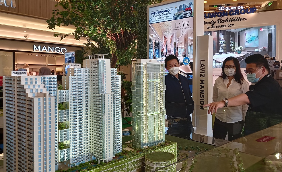 Director of Marketing Sutandi Purnomosidi menjelaskan produk properti yang dijual
