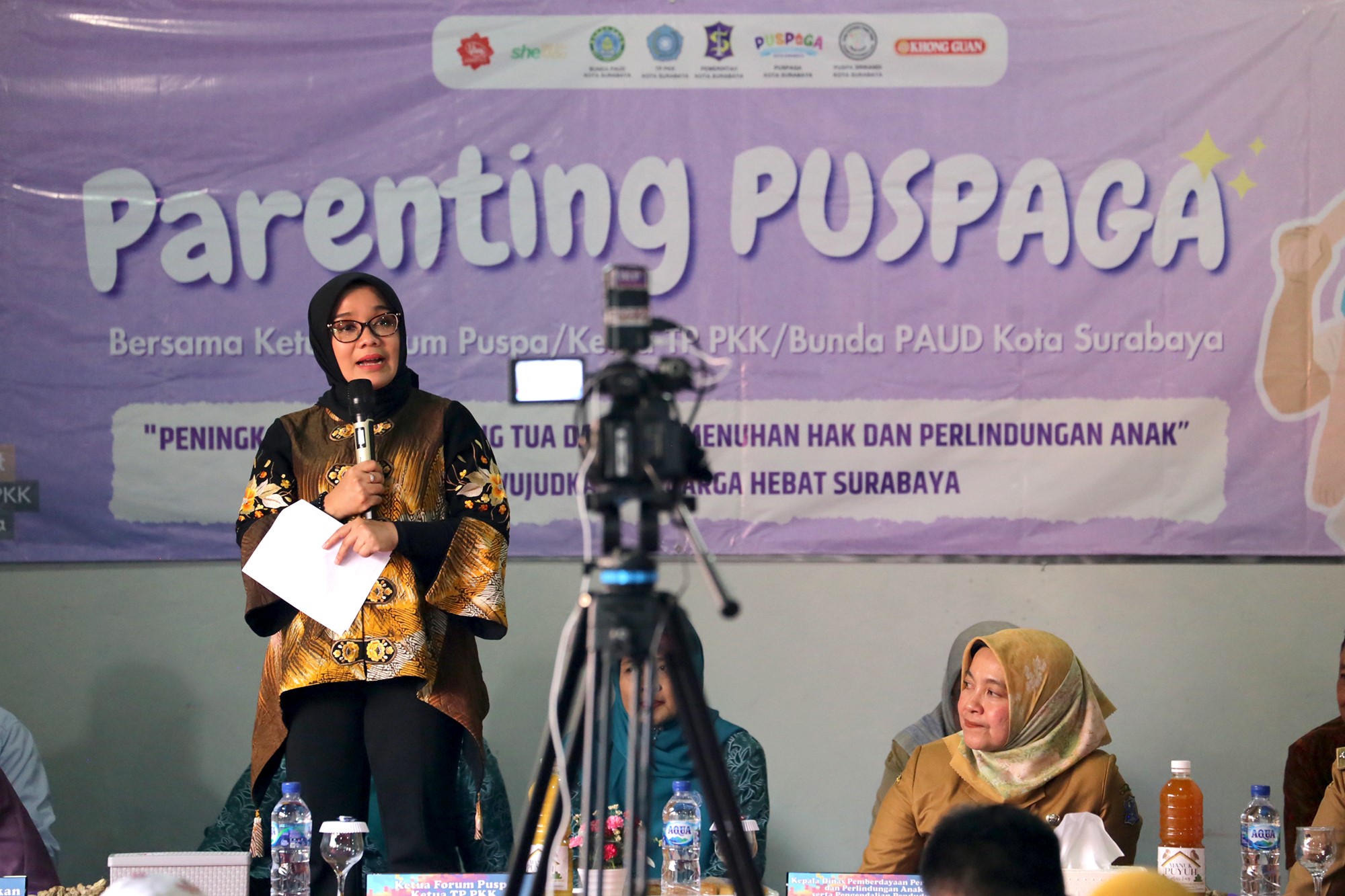 Ketua Tim Penggerak PKK Kota Surabaya, Rini Indriyani