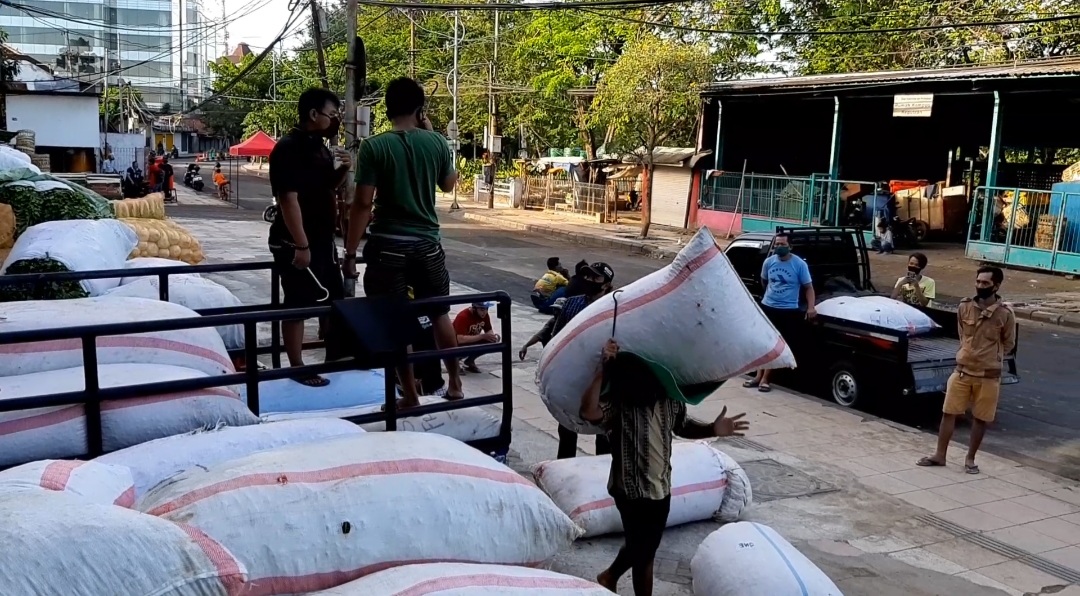 Pasar Tradisional Keputran Surabaya.