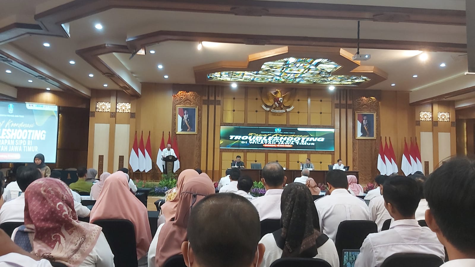 Rakor Troubleshooting Penerapan SIPD RI di Kantor Gubernur Jawa Timur, Lt.8 Surabaya, Rabu (12/6/2024). Foto: Kominfo Jatim 