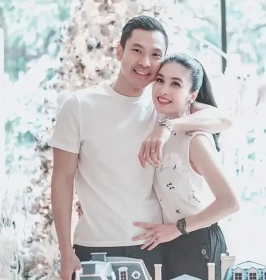 Harvey Moeis dan Sandra Dewi yang selalu mesra. (Foto: PMJ/Instagram).