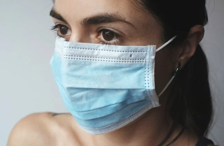 Ilustrasi pakai masker. (Pixabay/coyote)