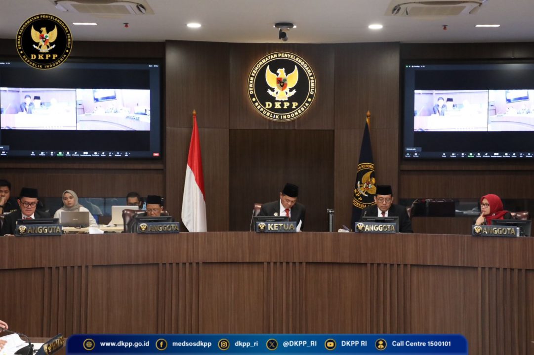 Sidang Dewan Kehormatan Penyelenggara Pemilu (DKPP)