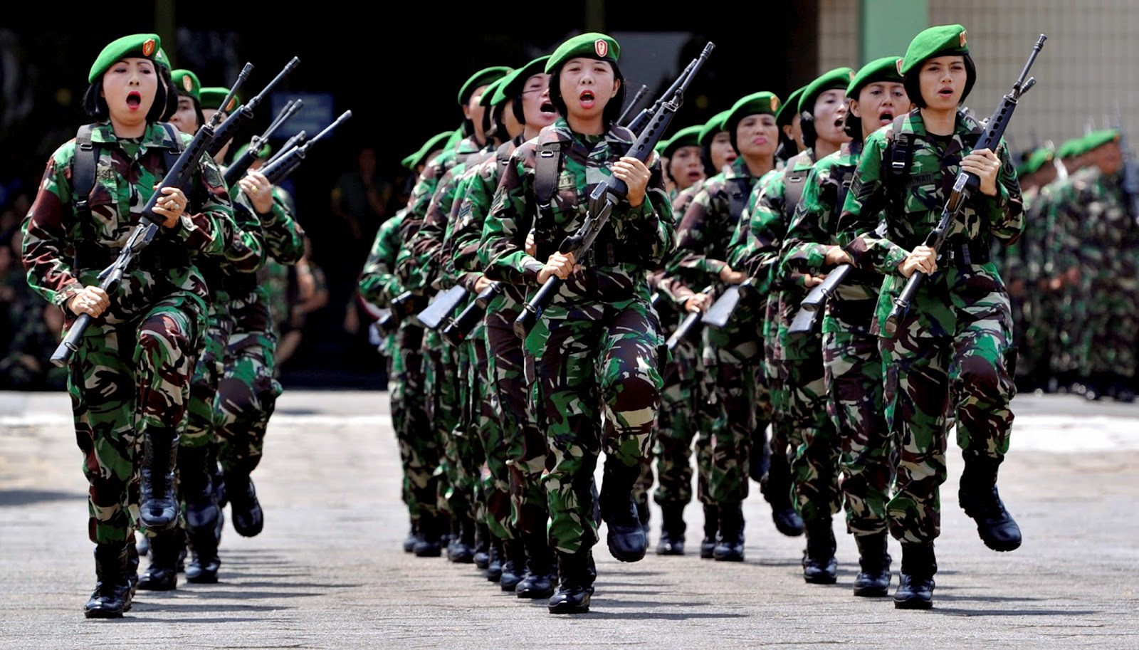 TNI AD wanita. (Hukamnas)