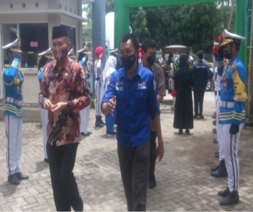 Kepala Dinas Pendidikan Jatim, Dr. Ir. Wahid Wahyudi, MT ke SMKN 1 Rejotangan Tulungagung, Senin (08/2/2021).