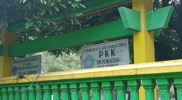 Kantor Balai Desa Sidomojo, Krian, Sidoarjo. 