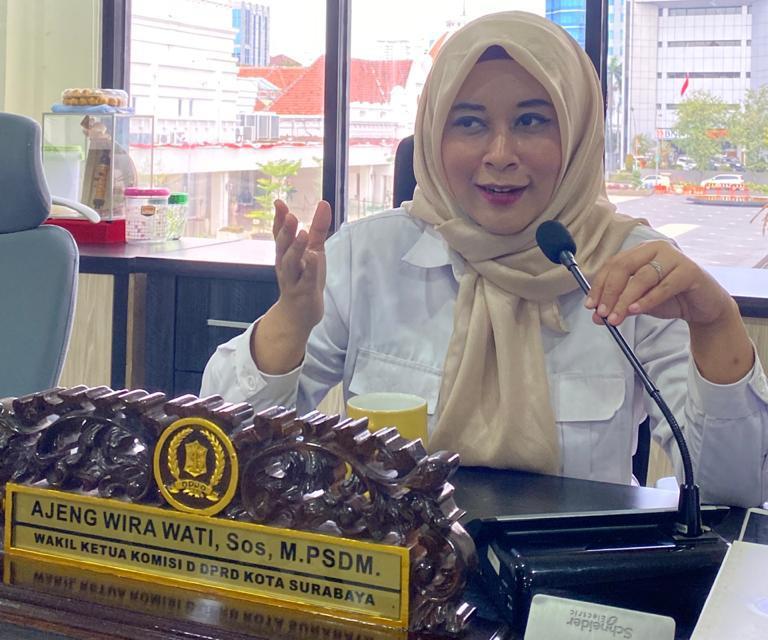 Wakil Ketua Komisi D DPRD Kota Surabaya, Ajeng Wira Wati.