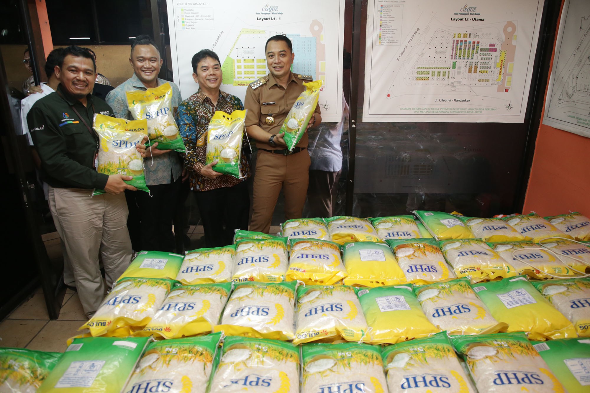 Wali Kota Eri Cahyadi sidak Warung TPID di Pasar Wonokromo Surabaya