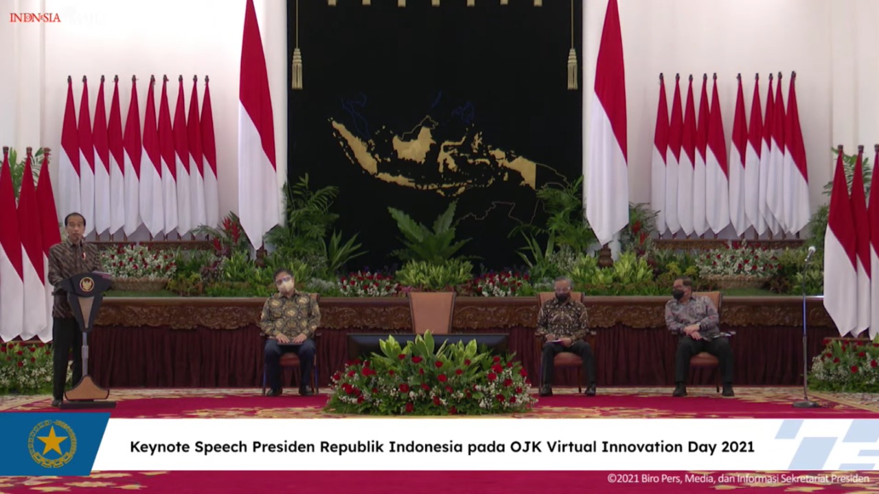 Presiden saat memberikan pidato kunci pada Pembukaan OJK Virtual Innovation Day 2021, Senin (11/10/2021) pagi, di Istana Negara, Jakarta.