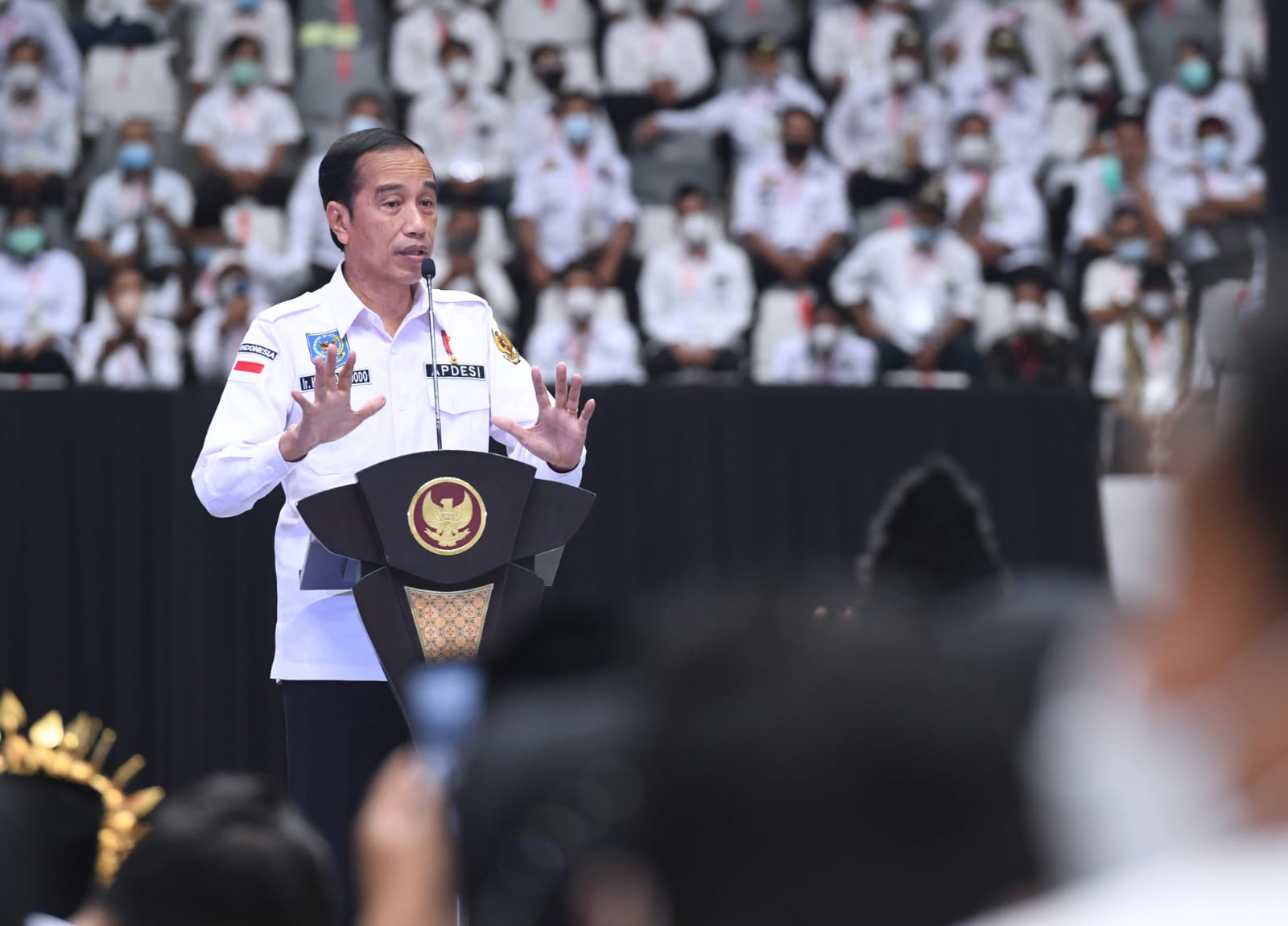 Presiden Jokowi pada Silatnas APDESI 2022, di Jakarta, Selasa (29/03/2022). (Setpres)
