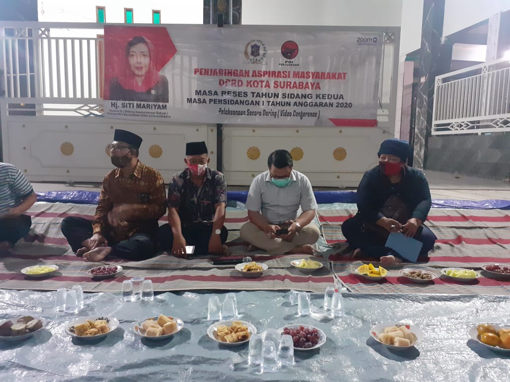 Siti Mariyam Anggota DPRD Kota Surabaya dari PDIP laksanakan reses masa sidang kedua di RW 2 Kelurahan Lontar 