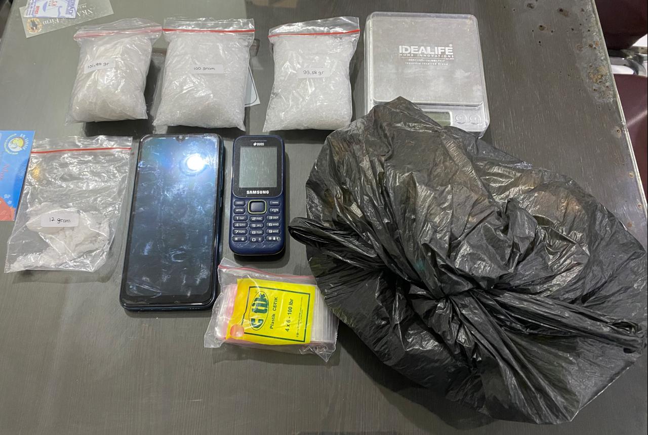 Barang bukti yang berhasil diamankan petugas
