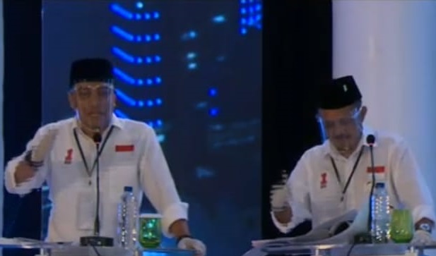 Eri Cahyadi bersama Armuji saat debat pilwali kota Surabaya