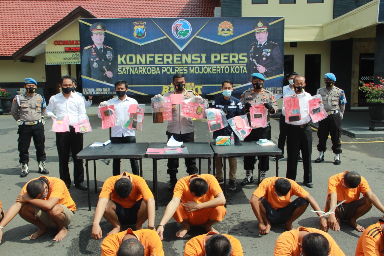 Suasana gelar konferensi pers di Polresta Mojokerto, Senin (25/1/2021).