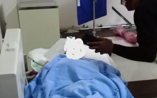Foto korban MDS saat mendapat perawatan.