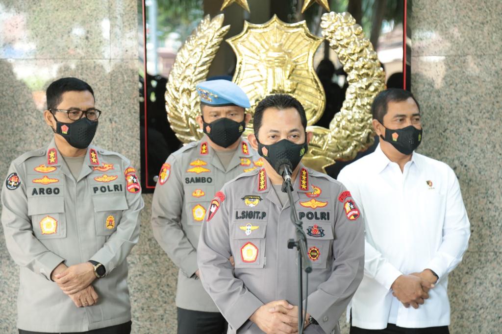 Kapolri Jendral Listyo Sigit dalam jumpa pers di Mabes Polri, Jakarta Selatan, Rabu (28/4/2021).