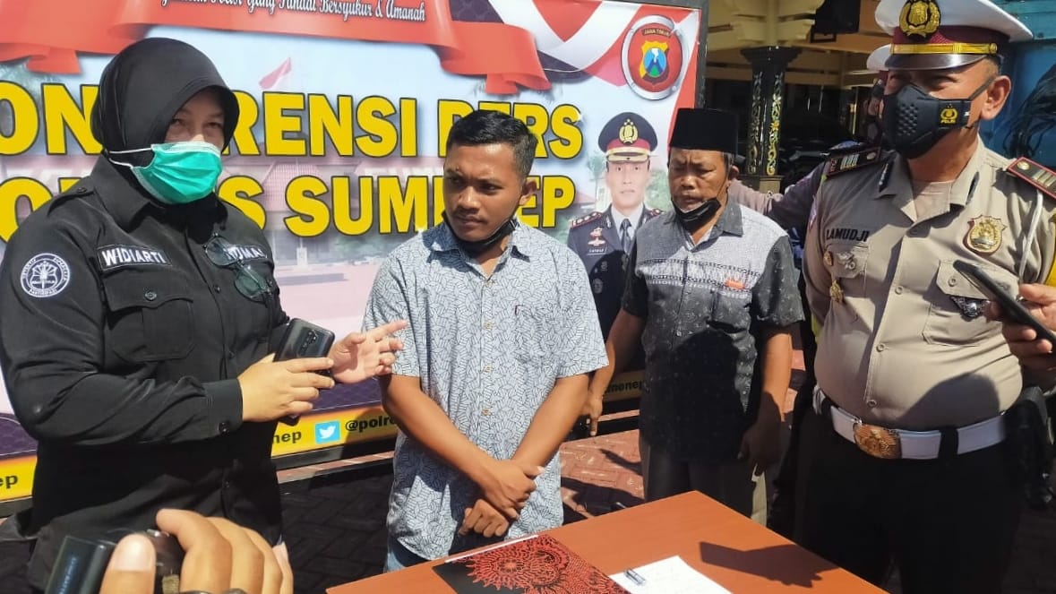 Reski saat meminta maaf kepada masyarakat atas aksinya mengemudi truk ugal-ugalan di Jalan Trunojoyo hingga viral di Mapolres Sumenep, Kamis (27/5).
