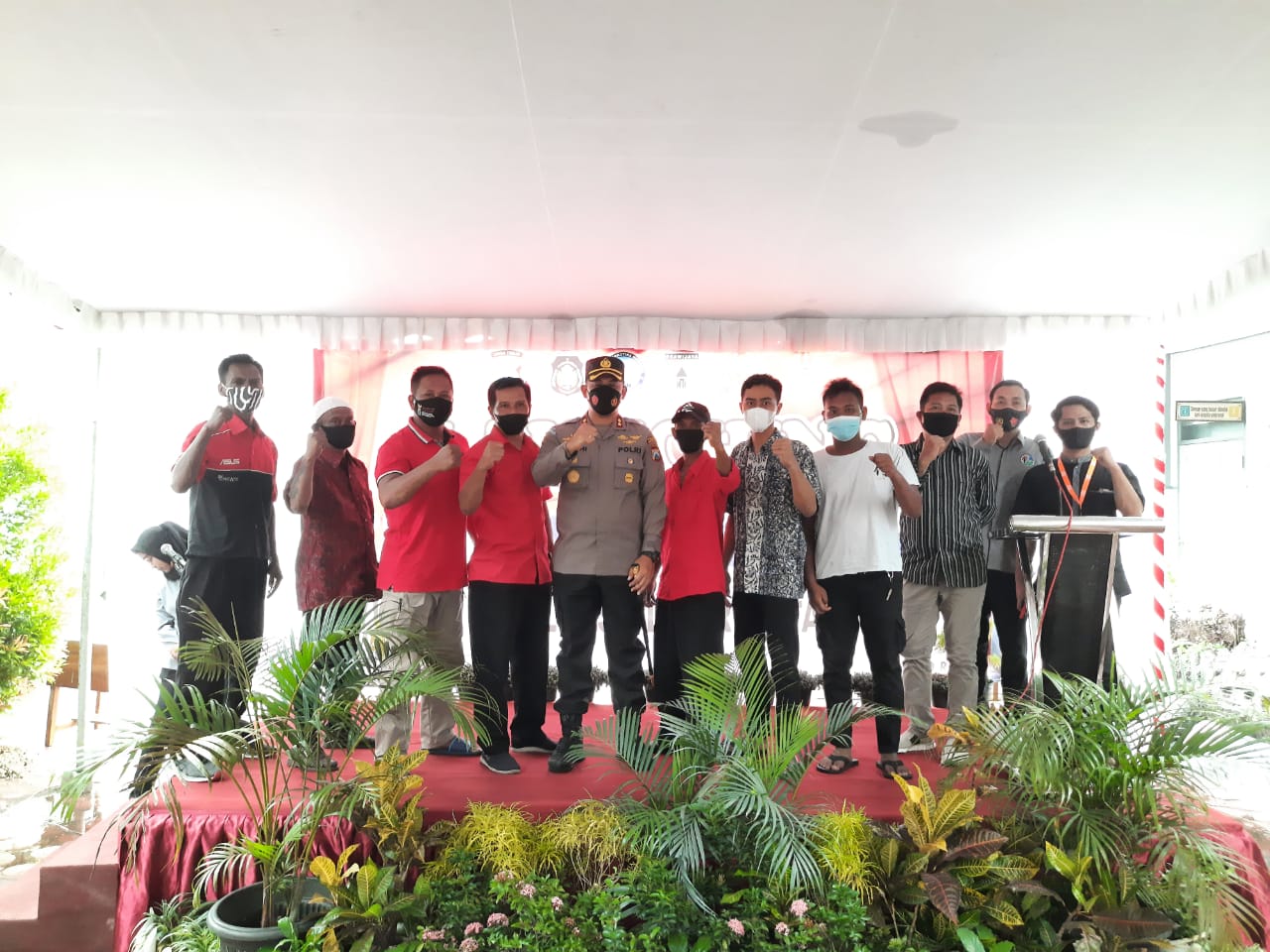 Suasana peluncuran kampung tangguh bersih narkoba di Blitar.
