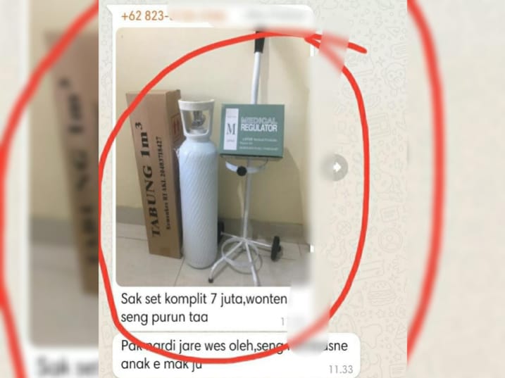 Satu set tabung oksigen lengkap yang dijual Rp7 juta di Surabaya. (Memonews)
