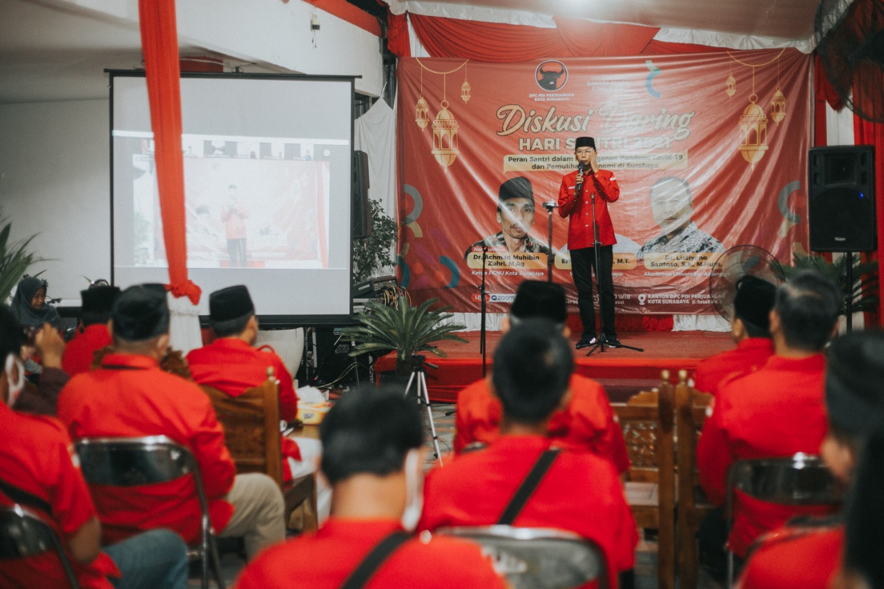 PDI Perjuangan Kota Surabaya menggelar peringatan Hari Santri Nasional.