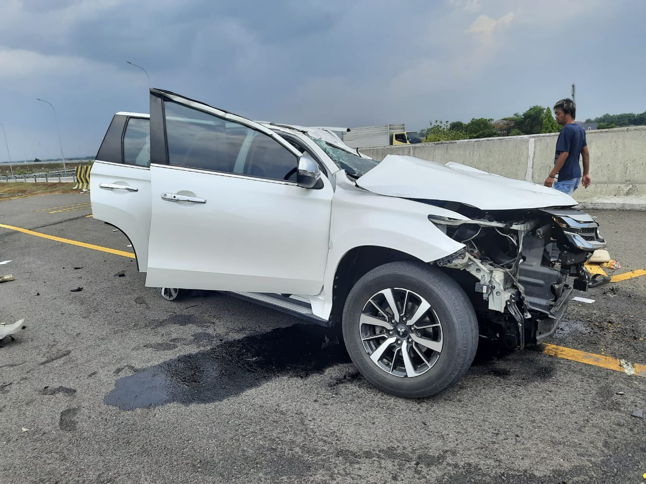 Kondisi mobil Mitsubishi Pajero yang ditumpangi Vanessa Angel dan Bibi Ardiansyah. 