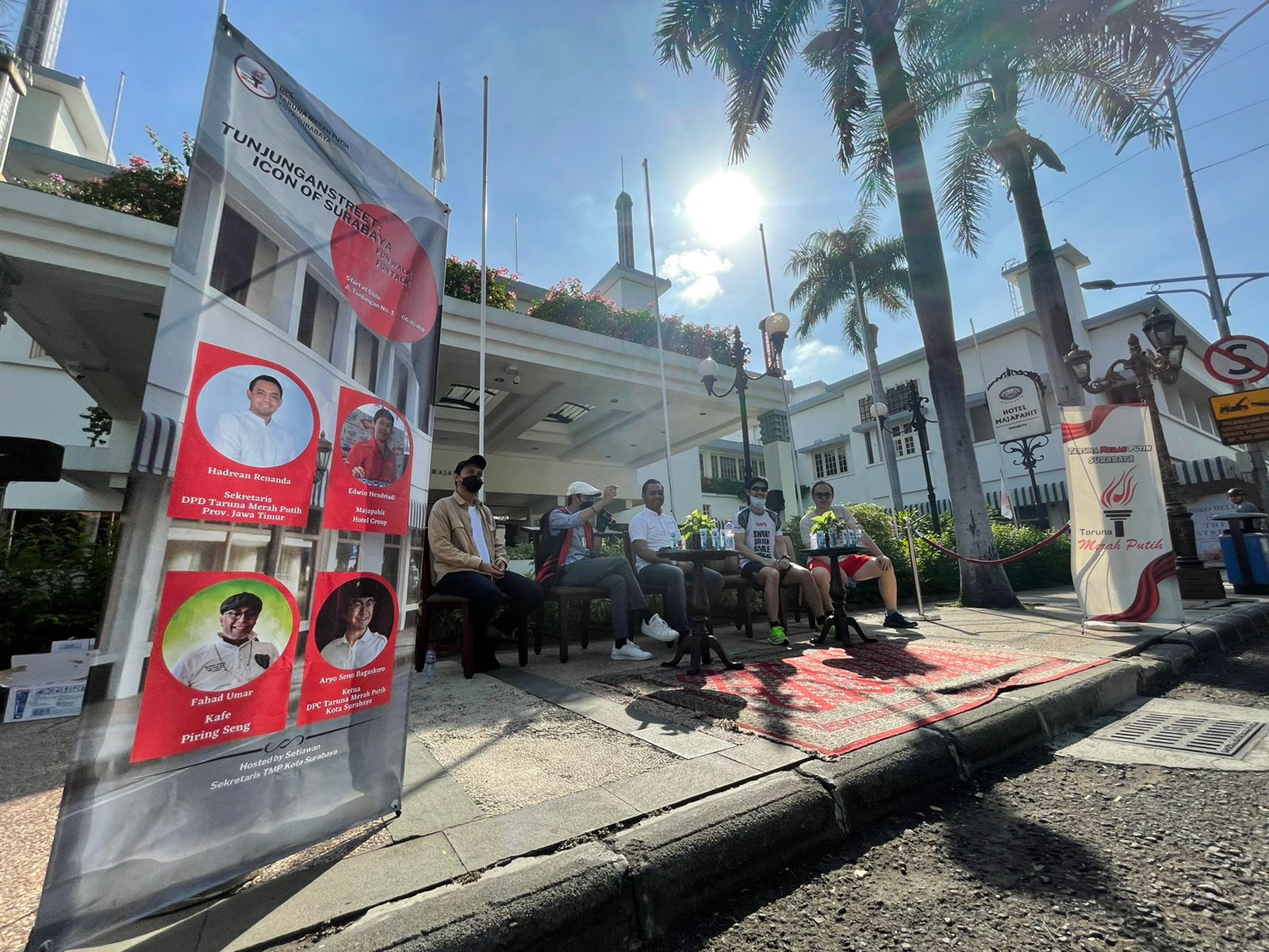  Fun Walk and Fun Talk: Tunjungan Street, Icon Of Surabaya.