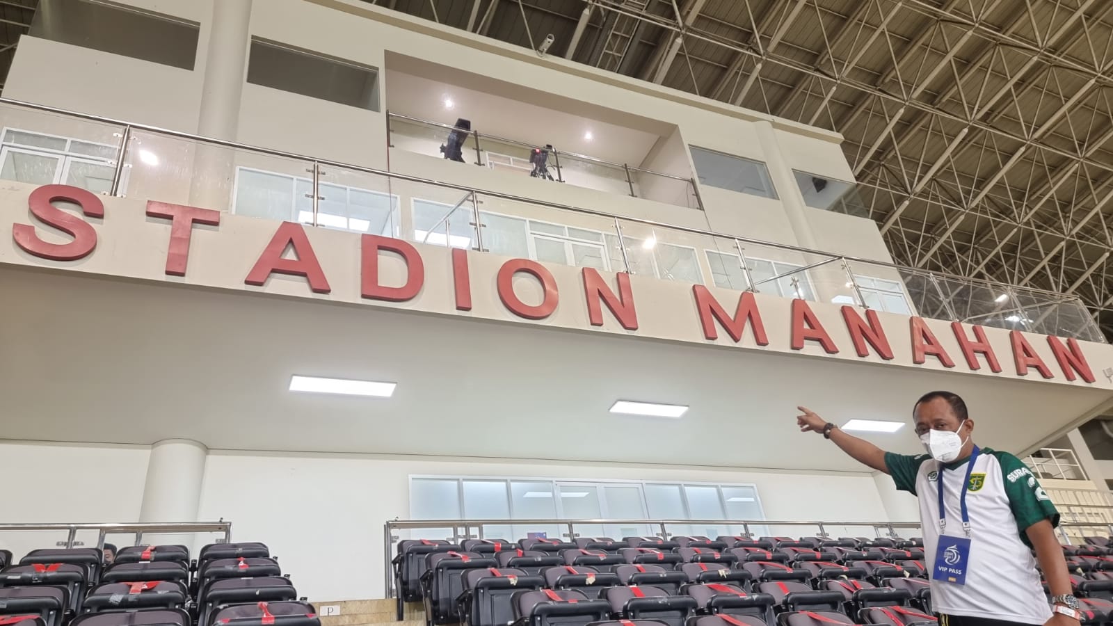Wawali Armuji di Stadion Manahan Solo.