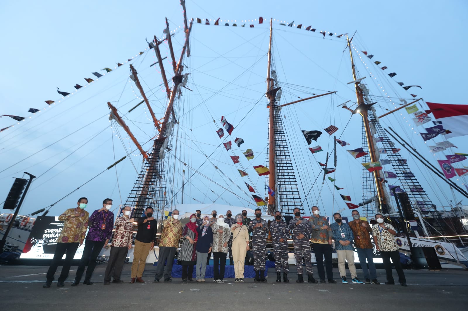 Surabaya Pahlawan Jazz Festival Bentuk Upaya Ekonomi Di Sektor Pariwisata. (Dispen Koarmada II)