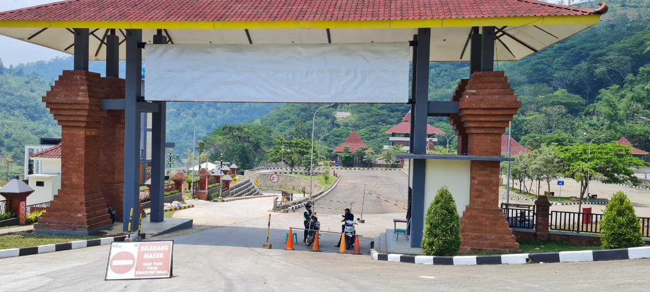 Bendungan Tugu Trenggalek.