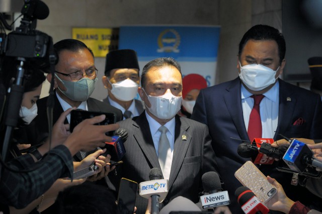 Wakil Ketua DPR RI Sufmi Dasco Ahmad menyampaikan apa yang diputuskan pemerintah terkait pembatalan PPKM Level 3. 