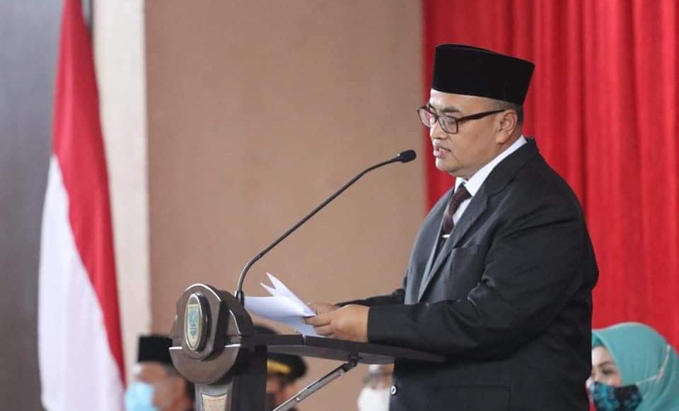 Plt Bupati Probolinggo Timbul Prihanjoko meminta gaji kepala desa setiap bulan segera diproses.