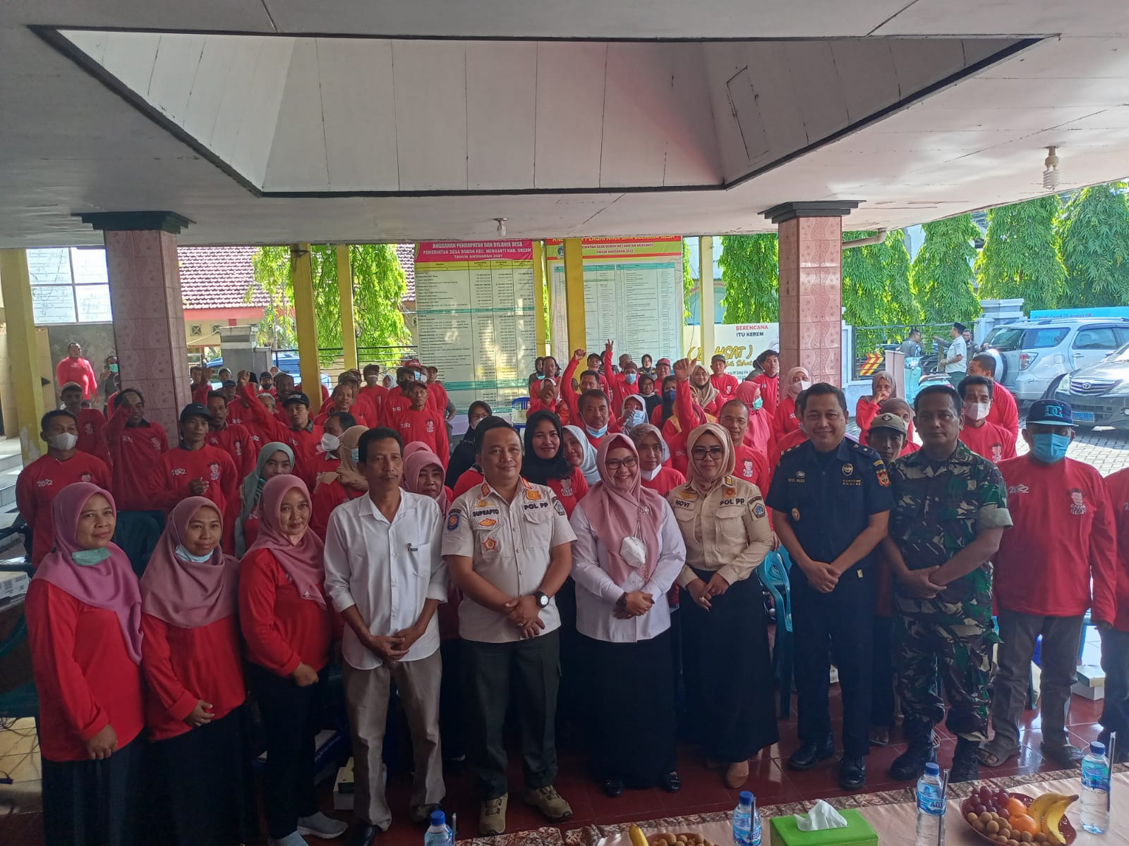 Pemkab Gresik bersama warga deklarasi berantas rokok ilegal