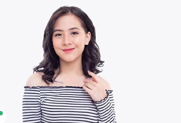 Zara JKT48 saat jadi duta besar Festival Film Jepang 2019. (Instagram)