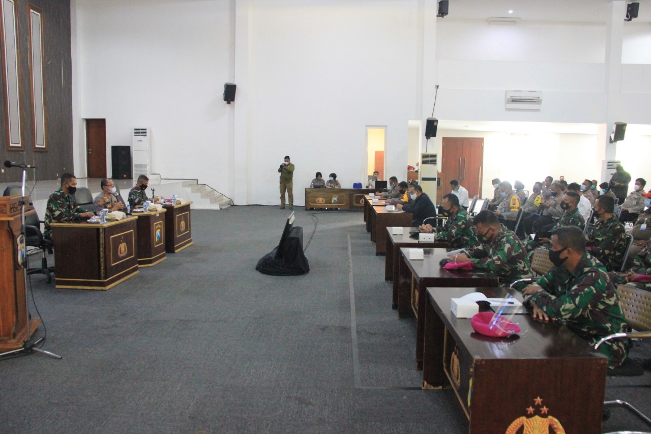 Wakapolrestabes Surabaya menggelar rapat koordianasi bersama TNI dan Instansi samping