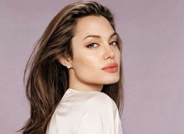 Angelina Jolie. (@angelinajolie_official)