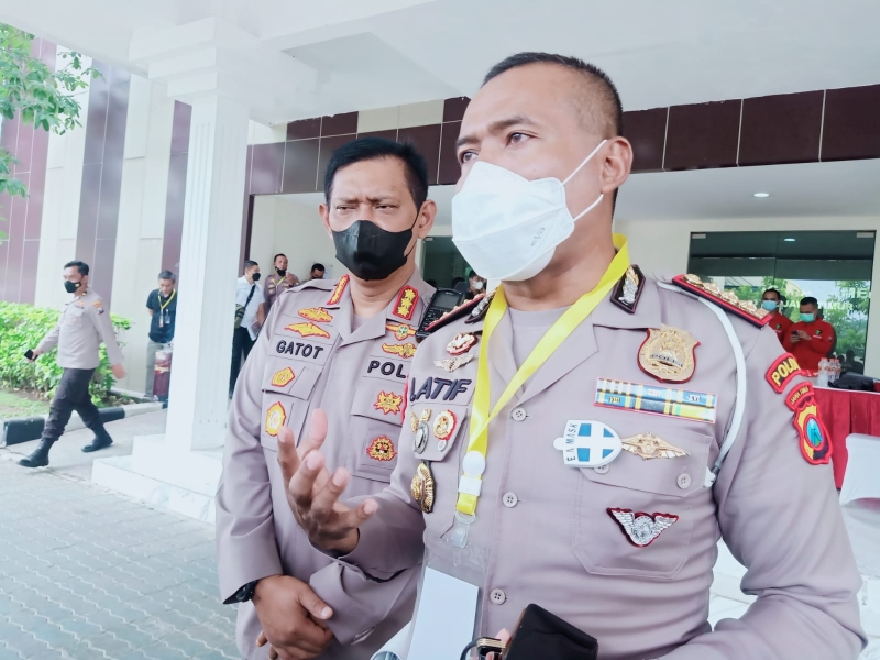 Direktur Lalu Lintas (Dirlantas) Polda Jatim, Komisaris Besar (Kombes) Polisi Latif Usman.