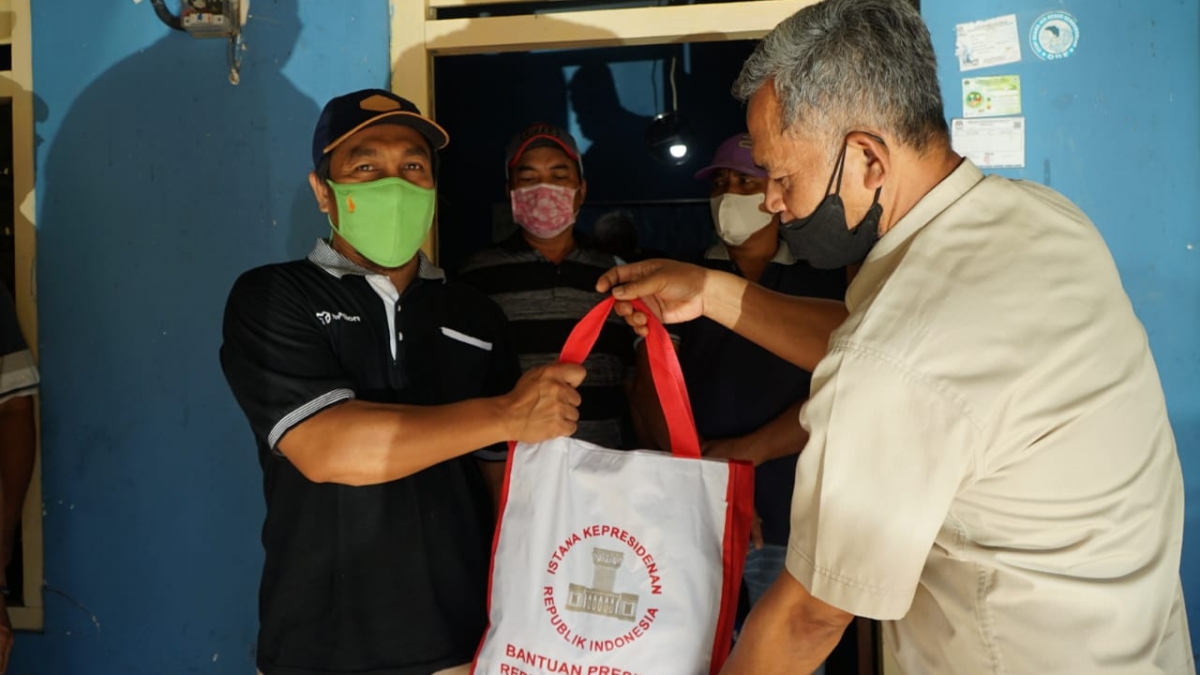 Bantuan untuk peternak di Blitar dari Presiden Jokowi.