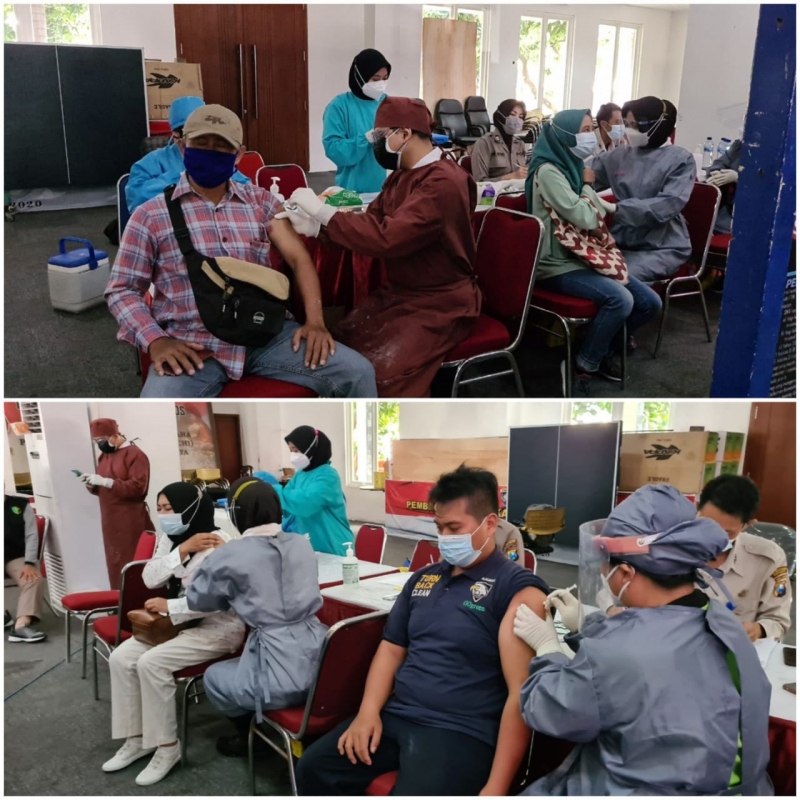 Pelaksanaan vaksinasi Covid-19 di Mapolrestabes Surabaya. (Polrestabes Surabaya)