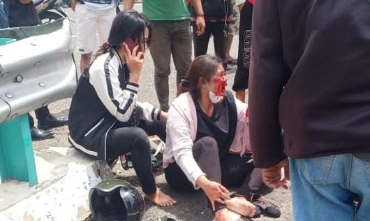Anjani dan Nadya Oktovian, korban jambret di Jl Prof. Dr. Moestopo, Surabaya.